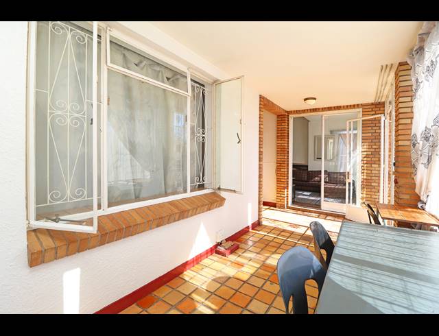 2 BEDROOM HOUSE FOR SALE IN WESTDENE